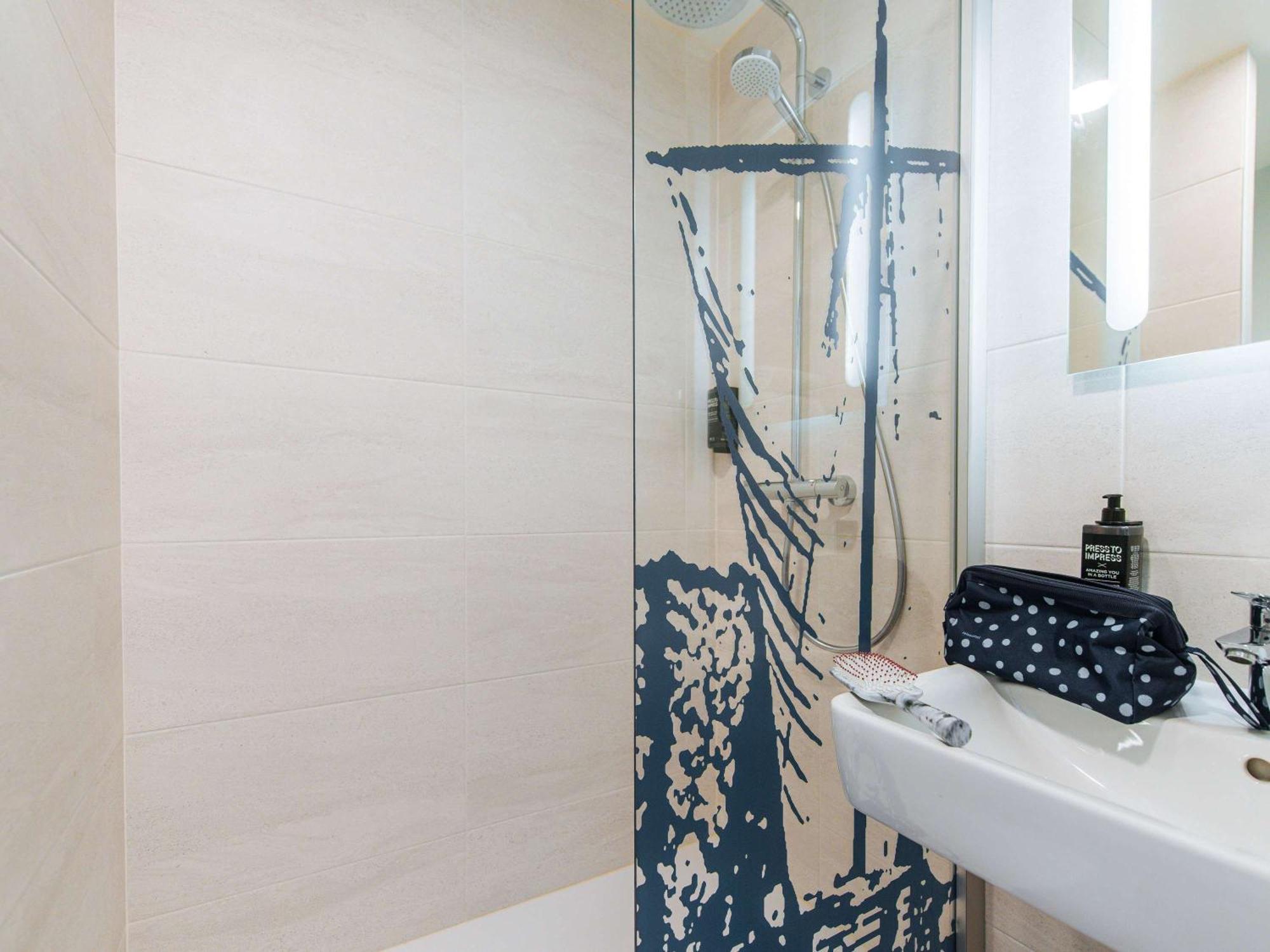 Ibis Styles Ancenis Centre Hotell Exteriör bild