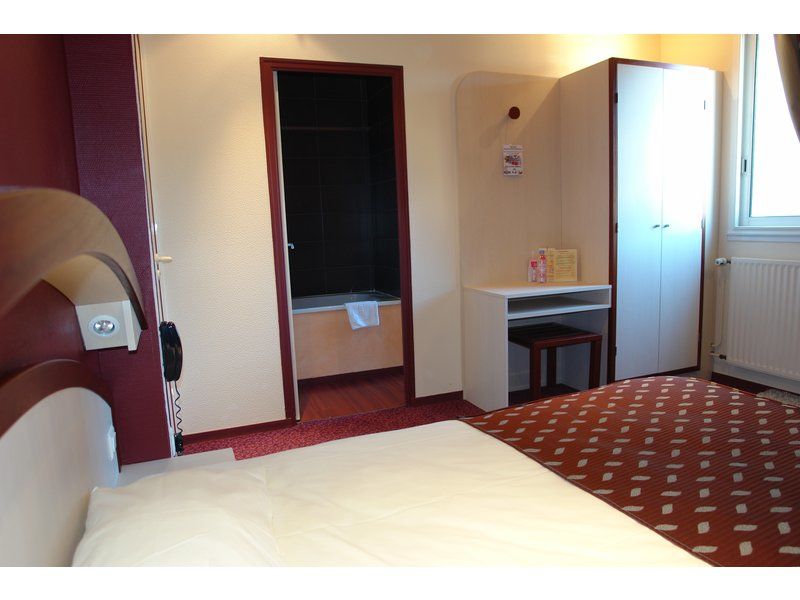 Ibis Styles Ancenis Centre Hotell Exteriör bild